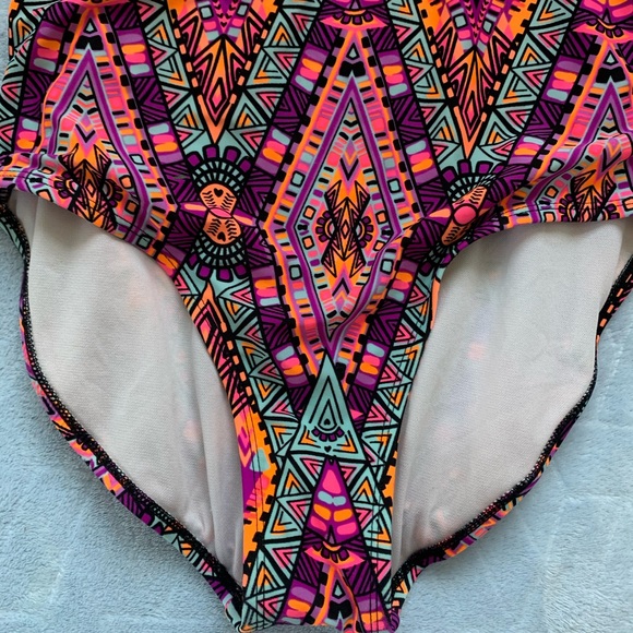 Neon Rash guard. - Picture 4 of 4